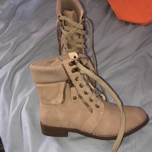 NWOT booties - Picture 2 of 5